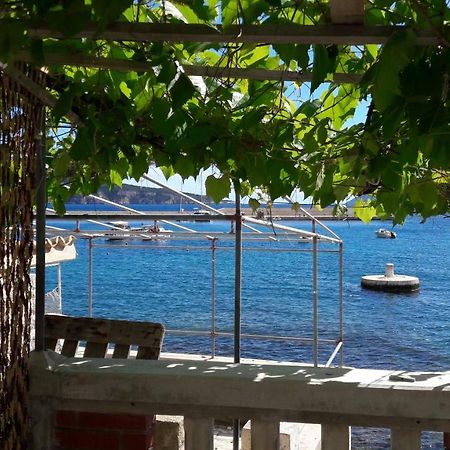 Anka'S Beach Komiza Luaran gambar