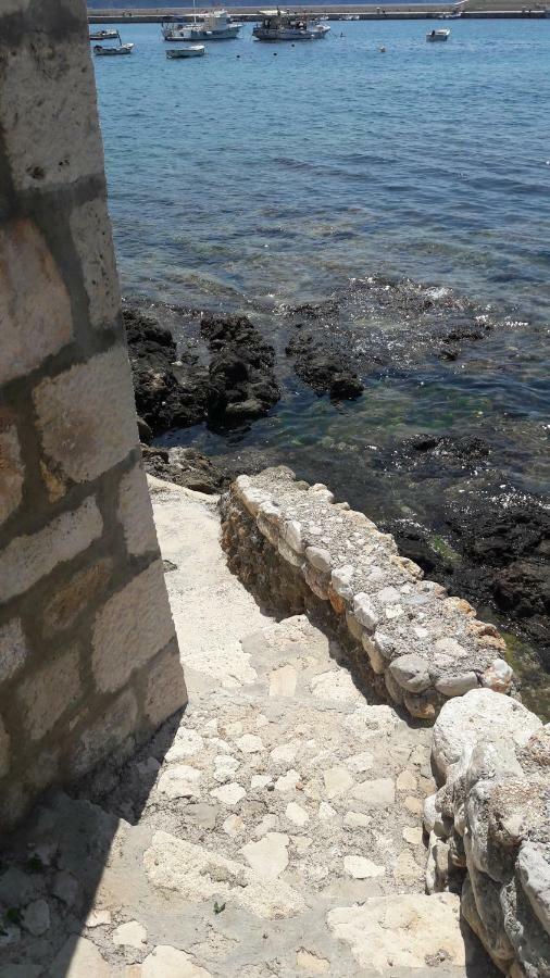 Anka'S Beach Komiza Luaran gambar